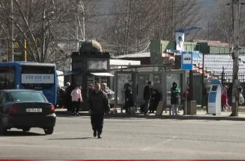 გორში მგზავრთა მოსაცდელის მოწყობას ითხოვენ -მოქალაქები დაკეტილი მიწისქვეშა გადასასვლელის გამოც წუხან 14.03.2024